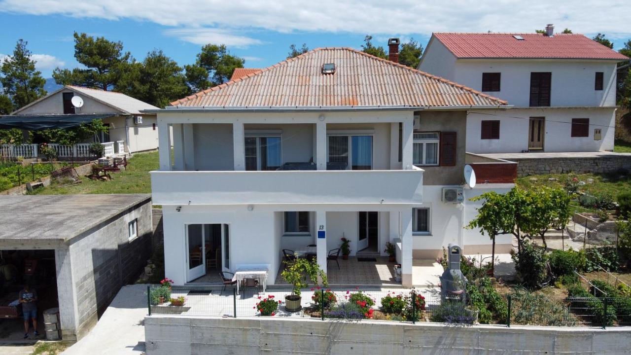 Apartments Tri Mora Ražanac Buitenkant foto